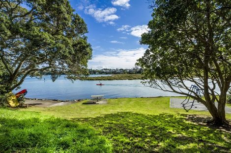Photo of property in 2/55 Aramoana Avenue, Devonport, Auckland, 0624