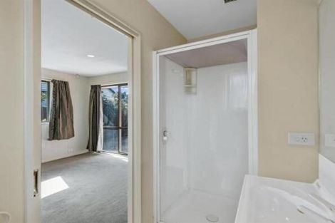 Photo of property in 1 Roche Avenue, Upper Riccarton, Christchurch, 8041
