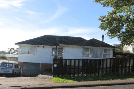 Photo of property in 49 School Road, Te Atatu South, Auckland, 0610