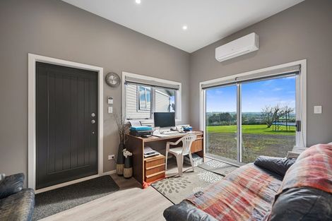 Photo of property in 70 Wishart Road, Helensville, 0800