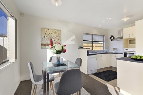 Photo of property in 73 Settlement Road, Papakura, 2110