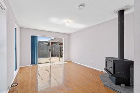 Photo of property in 121 Hay Street, Bromley, Christchurch, 8062