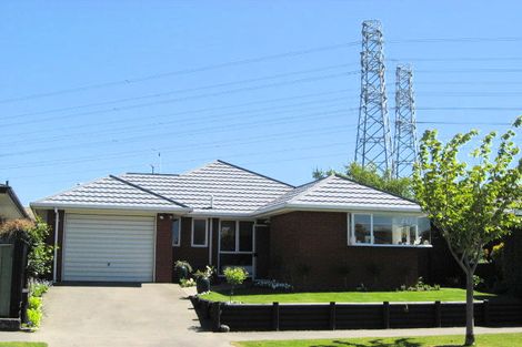 Photo of property in 1 Ilfracombe Place, Burnside, Christchurch, 8053