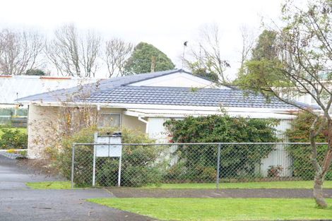 Photo of property in 30 Earlsworth Road, Mangere East, Auckland, 2024