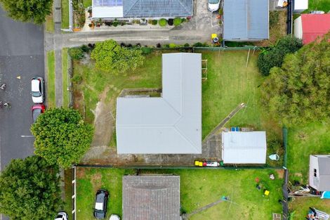 Photo of property in 15 Carbery Place, Manurewa, Auckland, 2102