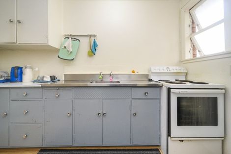 Photo of property in 84a6 Linton Street, West End, Palmerston North, 4410