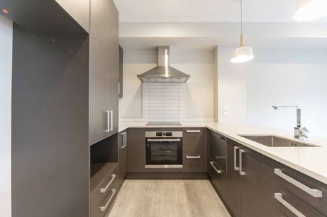 Photo of property in 9/13 Beale Street, Hamilton East, Hamilton, 3216