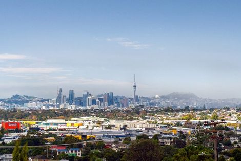 Photo of property in 245 Sunset Road, Sunnynook, Auckland, 0632