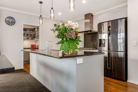 Photo of property in 5 Waitaria Terrace, Aotea, Porirua, 5024