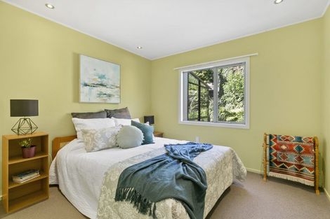 Photo of property in 39 Homewood Crescent, Karori, Wellington, 6012
