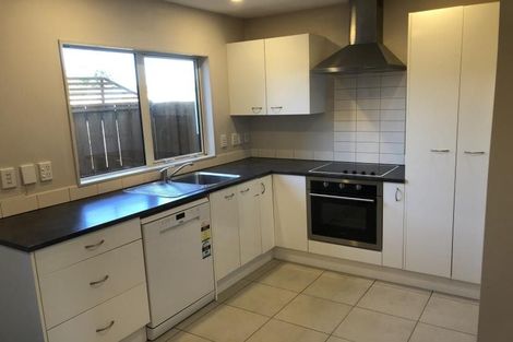 Photo of property in 8 Waldie Grove, Avalon, Lower Hutt, 5011