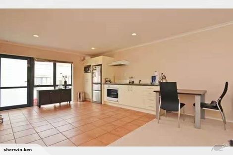 Photo of property in Tuscany Way, 1/3 Ambrico Place, New Lynn, Auckland, 0600