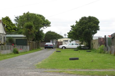 Photo of property in 19 Manuroa Road, Takanini, 2112