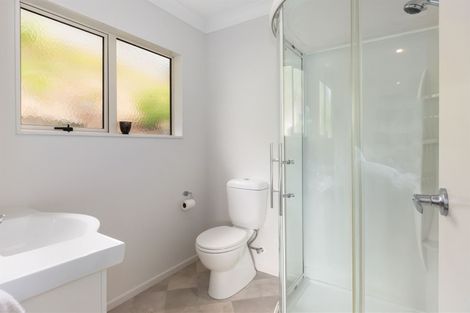 Photo of property in 3 Spritsail Place, Whitby, Porirua, 5024