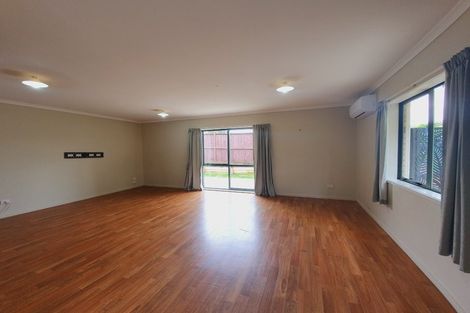 Photo of property in 13 Hooper Avenue, Pukekohe, 2120