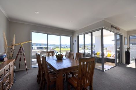 Photo of property in 125 Motu Hei, Pauanui, Hikuai, 3579