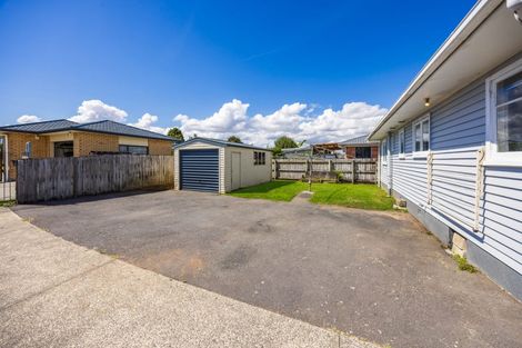 Photo of property in 41 Hill Crescent, Papakura, 2110