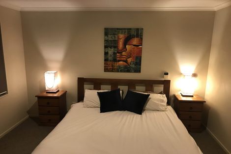 Photo of property in 26 Hewlett Road, Massey, Auckland, 0614