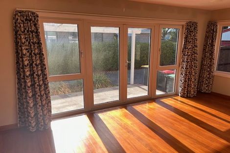Photo of property in 8 Hudson Street, Bryndwr, Christchurch, 8053