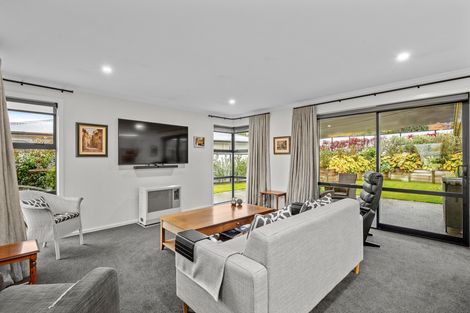 Photo of property in 76 Shields Street, Clyde, 9330