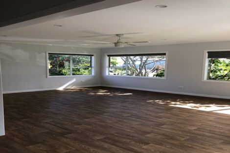 Photo of property in 61 Kauri Road, Stanmore Bay, Whangaparaoa, 0932