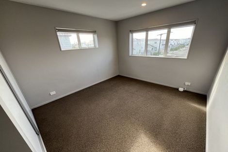 Photo of property in 15 Tribute Loop, Takanini, 2112