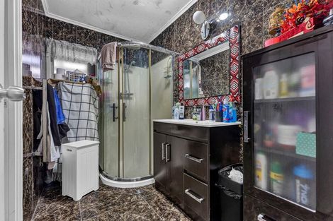 Photo of property in 31 Redwood Drive, Massey, Auckland, 0614