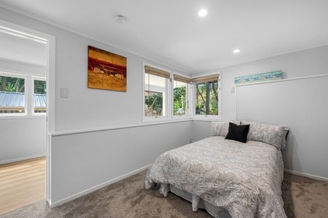 Photo of property in 45 Park Road, Titirangi, Auckland, 0604
