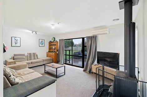 Photo of property in 16 Torlesse Crescent, Darfield, 7510