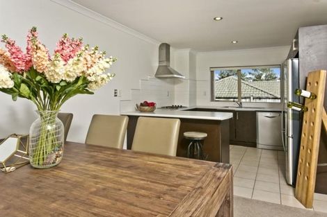 Photo of property in 55 Helleur Road, Massey, Auckland, 0614