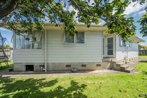 Photo of property in 11 Funnell Place, Manurewa, Auckland, 2102