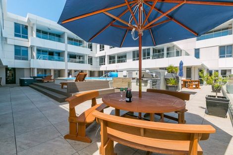 Photo of property in Anchorage Apartments, 221/36 Victoria Road, Mount Maunganui, 3116