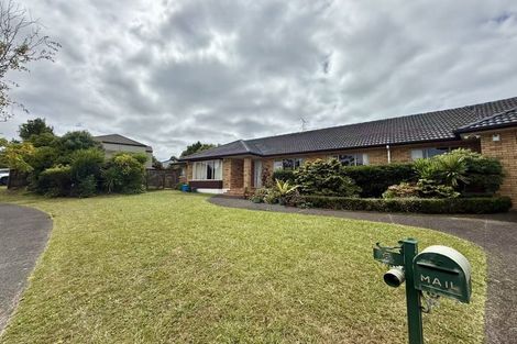 Photo of property in 6 Buncrana Place, Pinehill, Auckland, 0632