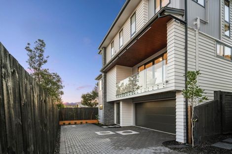 Photo of property in 12c Wylie Avenue, Sunnynook, Auckland, 0620