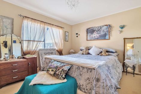 Photo of property in 3/7 Gerald Stokes Avenue, Helensville, 0800