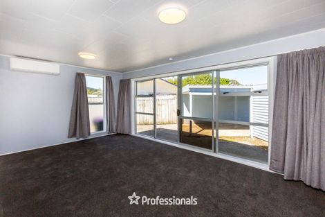 Photo of property in 23 Blueberry Grove, Timberlea, Upper Hutt, 5018