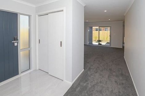 Photo of property in 11u1 Crosher Place, Silverdale, Hamilton, 3216