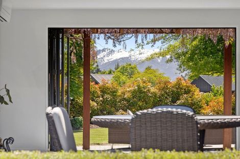 Photo of property in 5 Ironview Lane, Wanaka, 9382