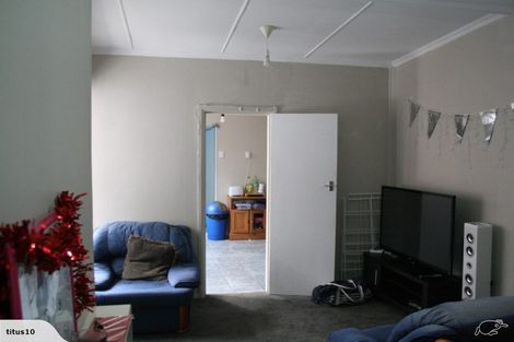 Photo of property in 4 Howard Street, Mount Cook, Wellington, 6021