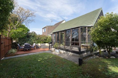 Photo of property in 2 Makatote Grove, Churton Park, Wellington, 6037