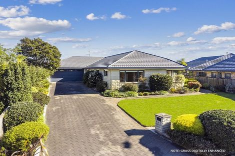 Photo of property in 3 Takahe Drive, Paraparaumu Beach, Paraparaumu, 5032