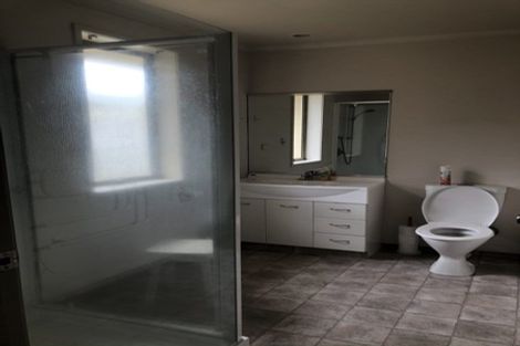 Photo of property in 16 Nobleman Place, Hamilton East, Hamilton, 3216