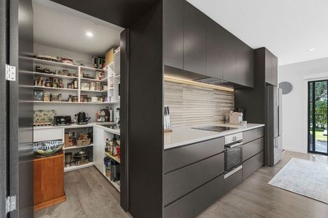 Photo of property in 2 Burgundy Drive, Martinborough, 5711