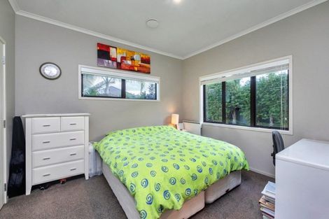 Photo of property in 12 Corsica Way, Karaka, Papakura, 2113