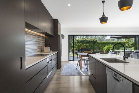 Photo of property in 2 Burgundy Drive, Martinborough, 5711