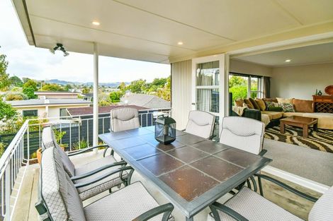 Photo of property in 10 Kavanagh Place, Opaheke, Papakura, 2113