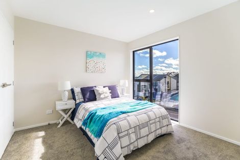 Photo of property in 37 Horokaka Street, Massey, 0614