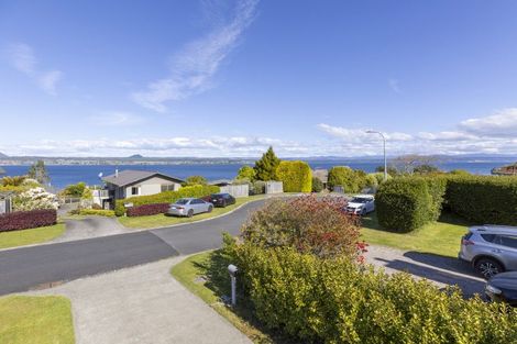 Photo of property in 2/12 Isobel Street, Acacia Bay, Taupo, 3330