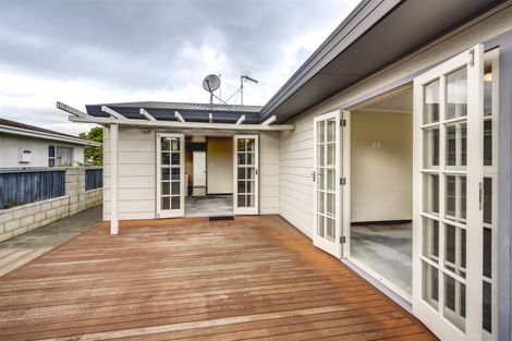 Photo of property in 2a Chester Place, Taradale, Napier, 4112