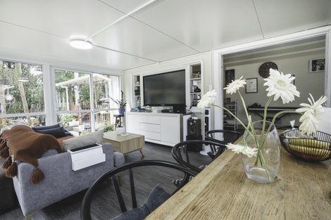 Photo of property in 13 Awaruku Road, Torbay, Auckland, 0630